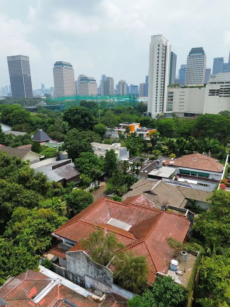 Jual rumah hitungan tanah diSimprug golf pondok indah Jakarta Selata