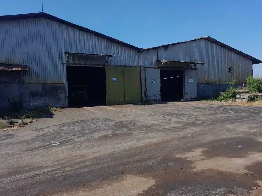 Disewakan gudang di Raya Kletek Sidoarjo