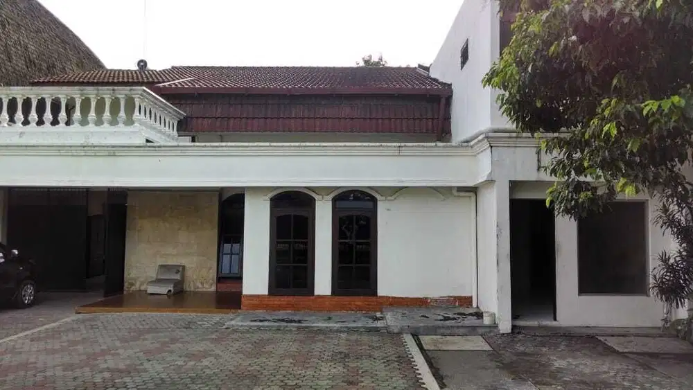 Rumah di Imam Bonjol Surabaya