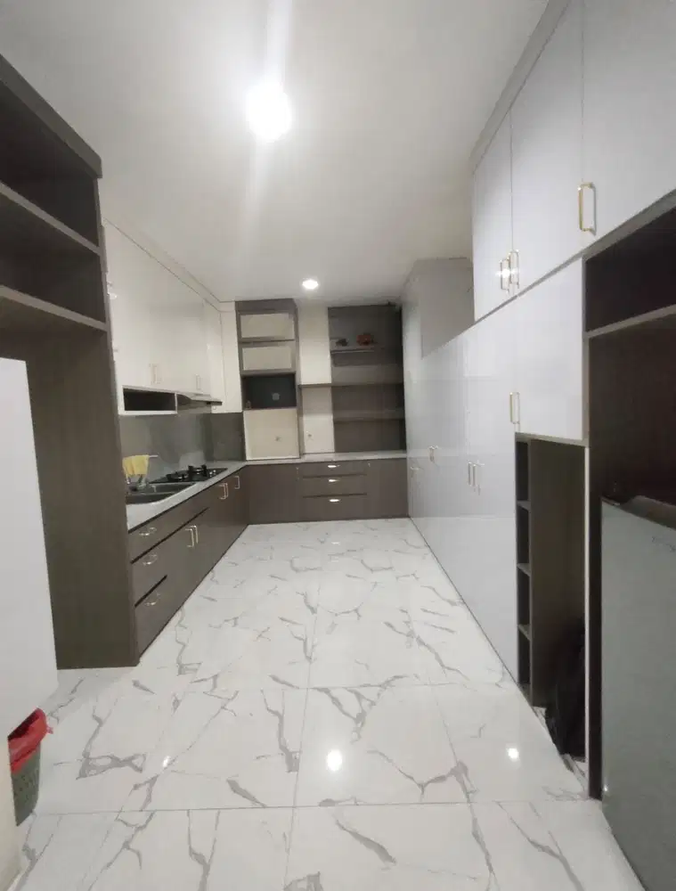 Dijual Cepat Rumah Siap Huni Cluster Vivaldi GS Semi Furnish