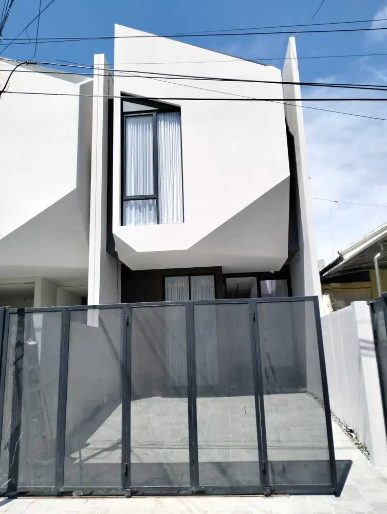 SIM DIJUAL RUMAH BARU MODERN MINIMALIS DI SUTOREJO DEKAT PAKUWON CITY