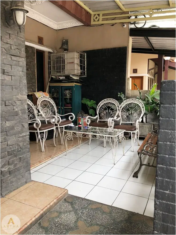 Rumah 2 Lantai Semi Furnished di Komplek Pondok  Padalarang Indah