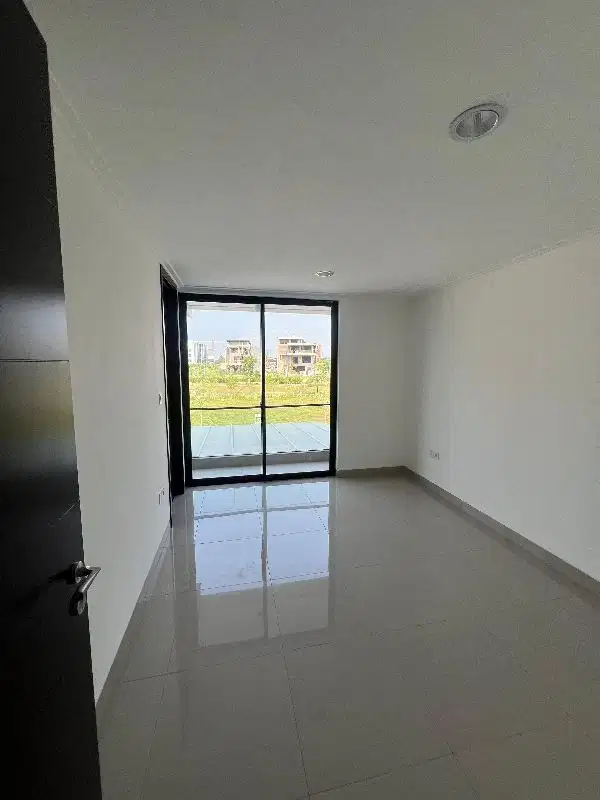 Dijual cepat rumah pik2 unit rapi bersih siap huni