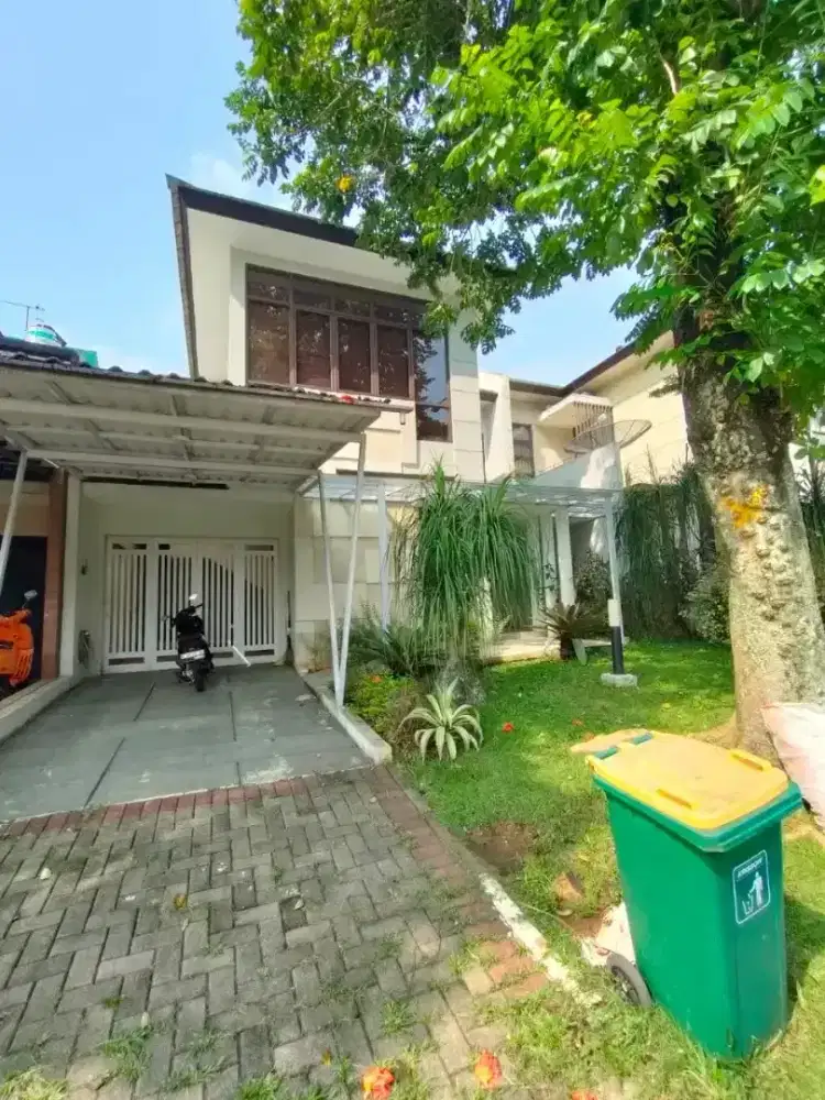 DIJUAL CEPAT RUMAH FULLFURNIS 2 LANTAI BAGUS NEGO SIAPHUNI SENTUL CITY