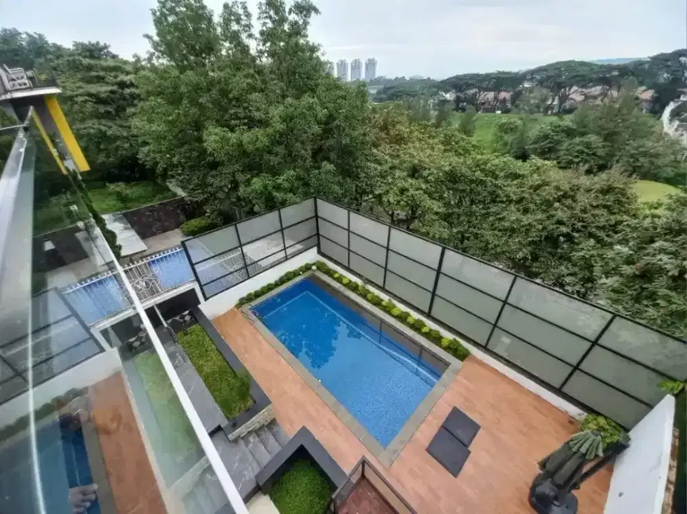Di jual rumah di sentul city dengan view belakang golf