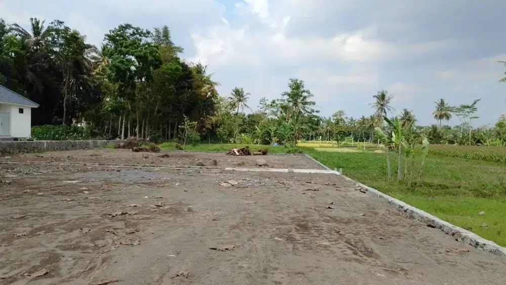 7 Menit Kampus UII, Tanah Jogja Strategis Hunian, Kos, Pun Villa