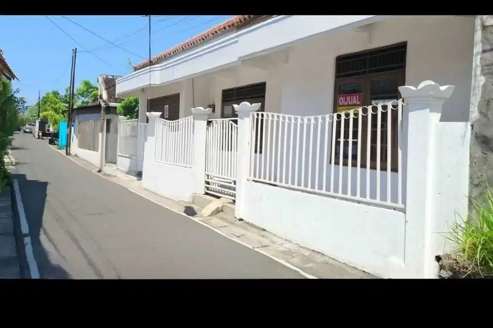 Di jual murah tengah kota luas 150 m2  full bangunan