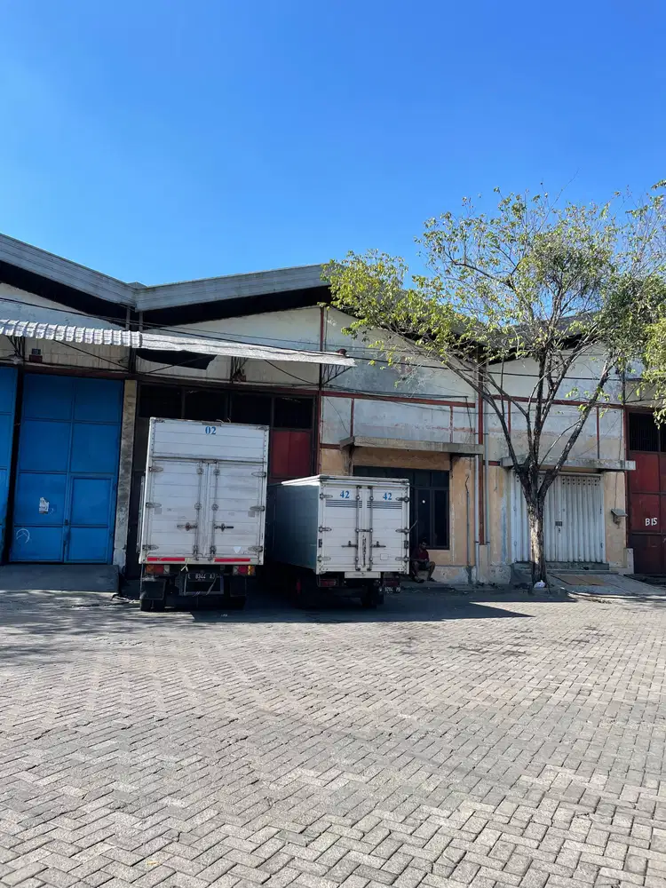 Gudang mutiara margomulyo indah, Surabaya