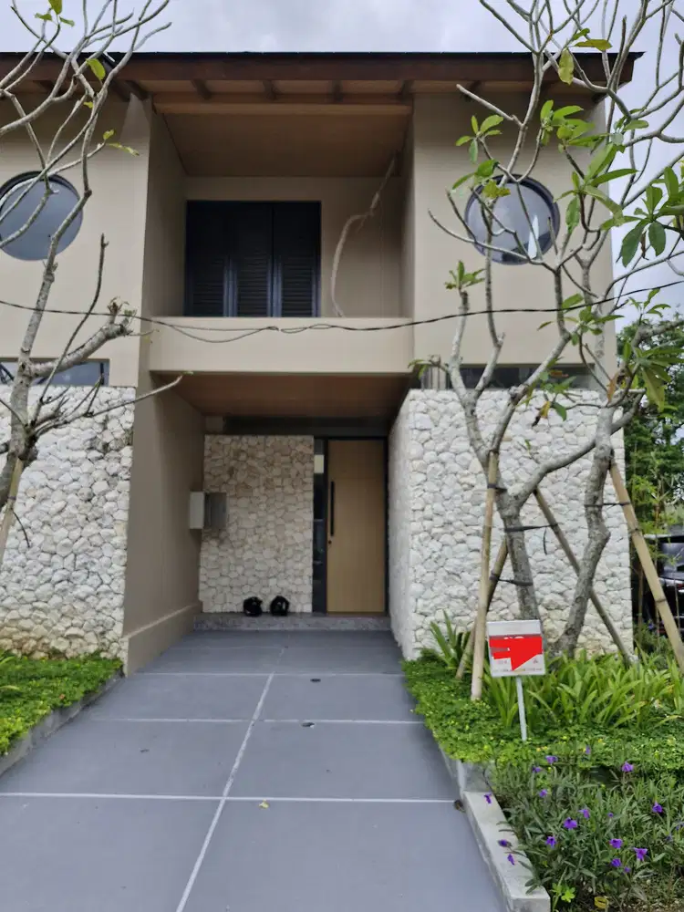 VILLA MODERN DALAM KOMPLEKS DI JIMBARAN DEKAT AYANA