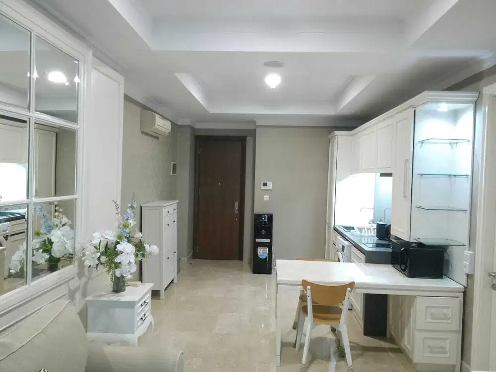 Sewa Apartemen Residence 8 Senopati - 1 BR , Full Furnished, Murah