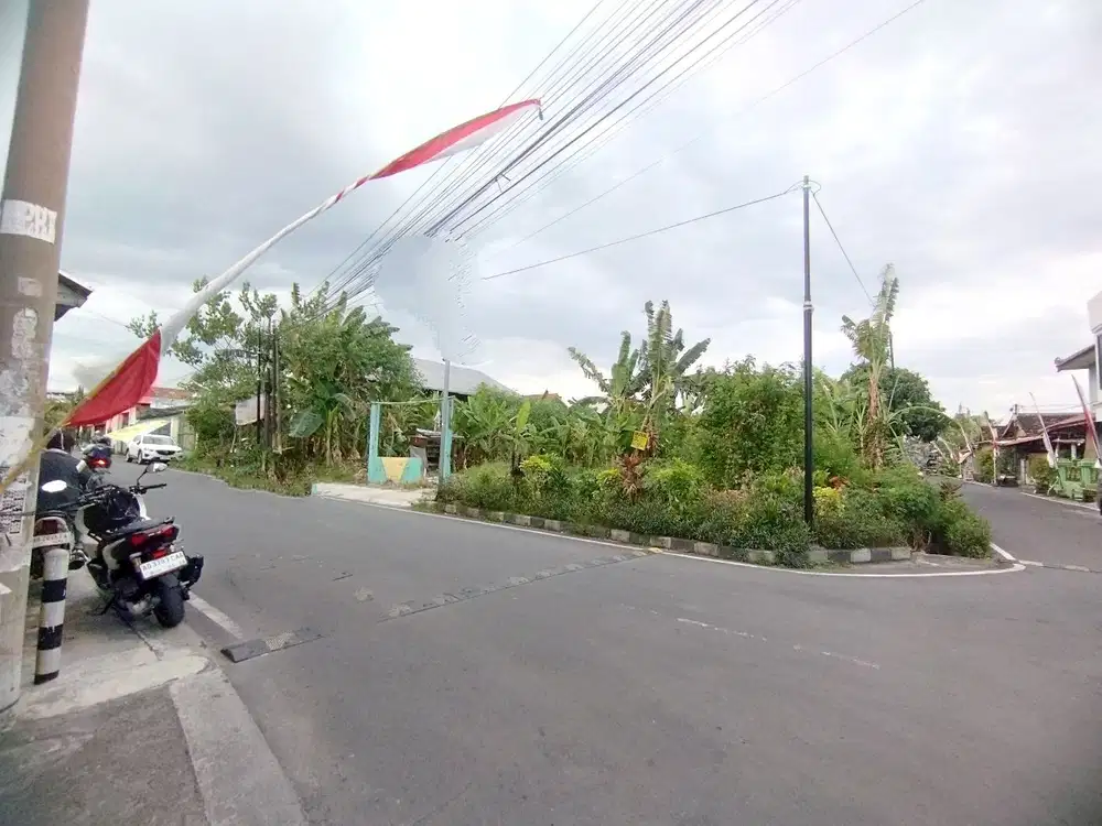 Tanah Strategis Ideal Hook 400m² Sumber Banjarsari Surakarta