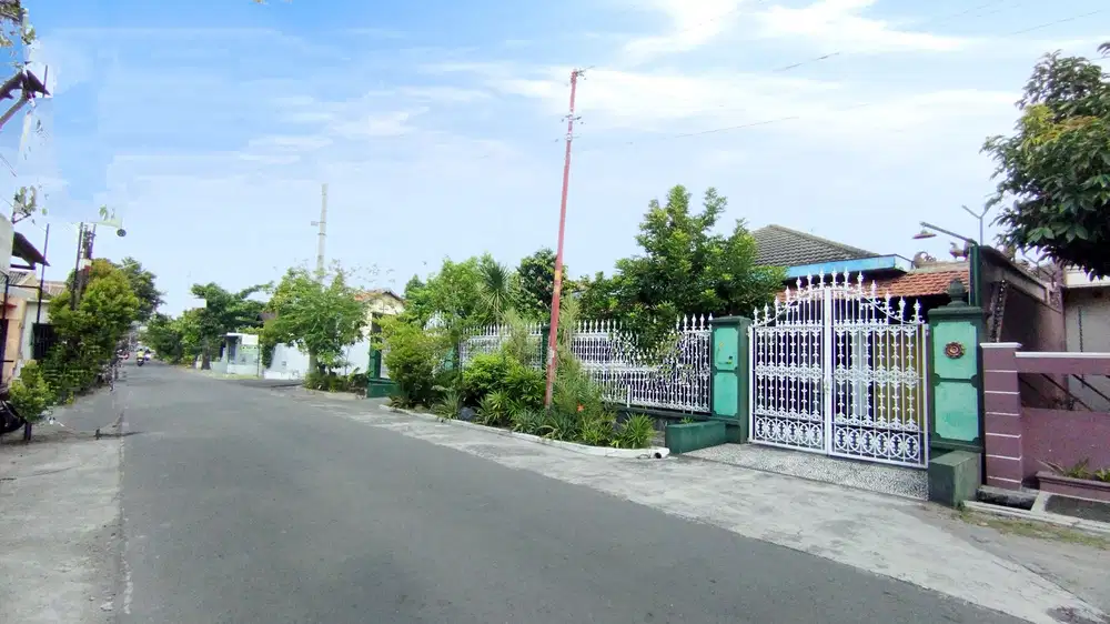 Rumah Luas Bagus Tengah Kota Solo dekat Alila Hotel Surakarta