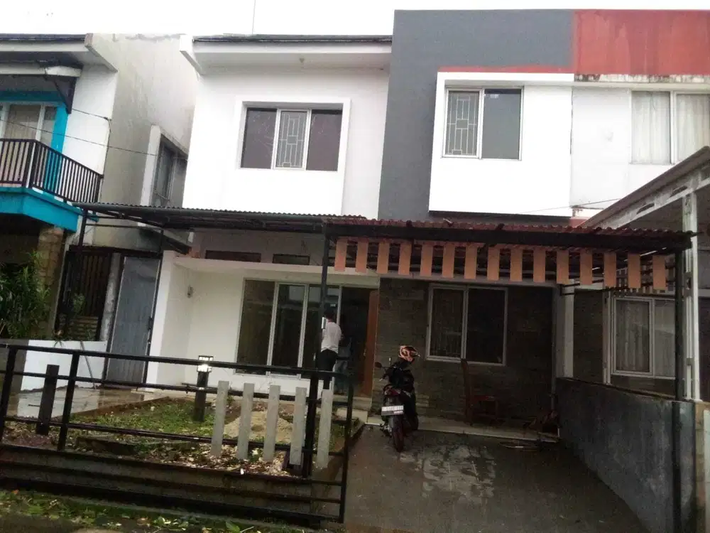 DIJUAL RUMAH 2LT SEJUK SIAPHUNI STRATEGIS DEKET AEONMALL SENTUL SSR830