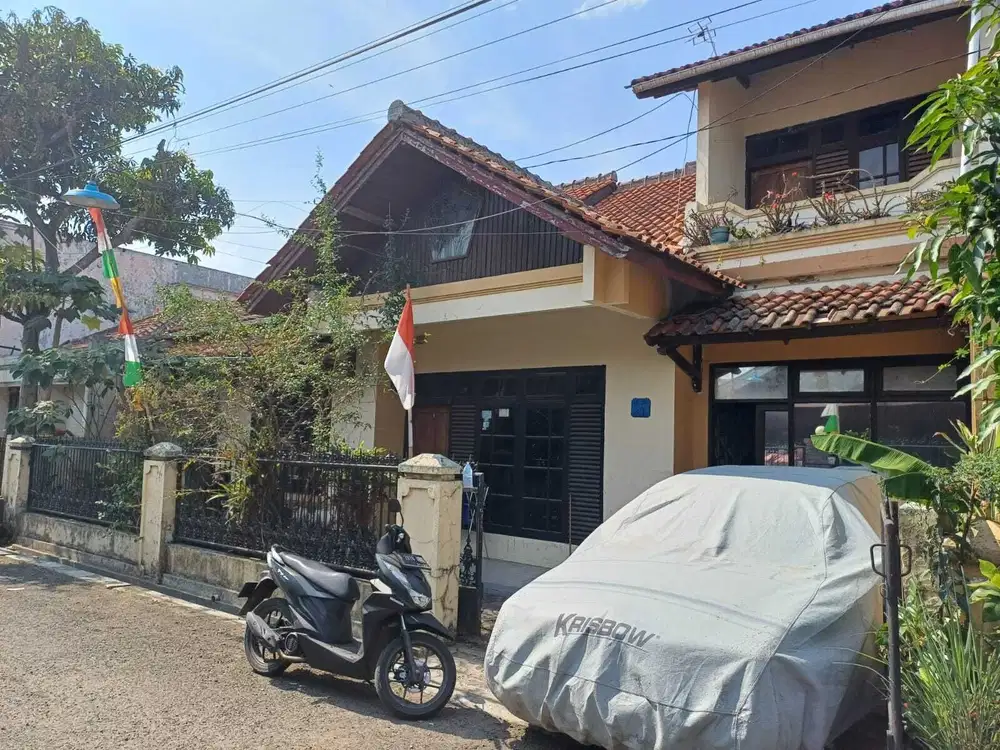 Di jual rumah lingkungan nyaman di perumahan Margahayu metro raya