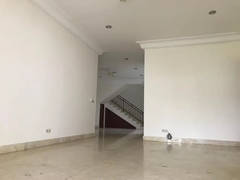 Rumah Komersial di Kebayoran Baru Jakarta Selatan