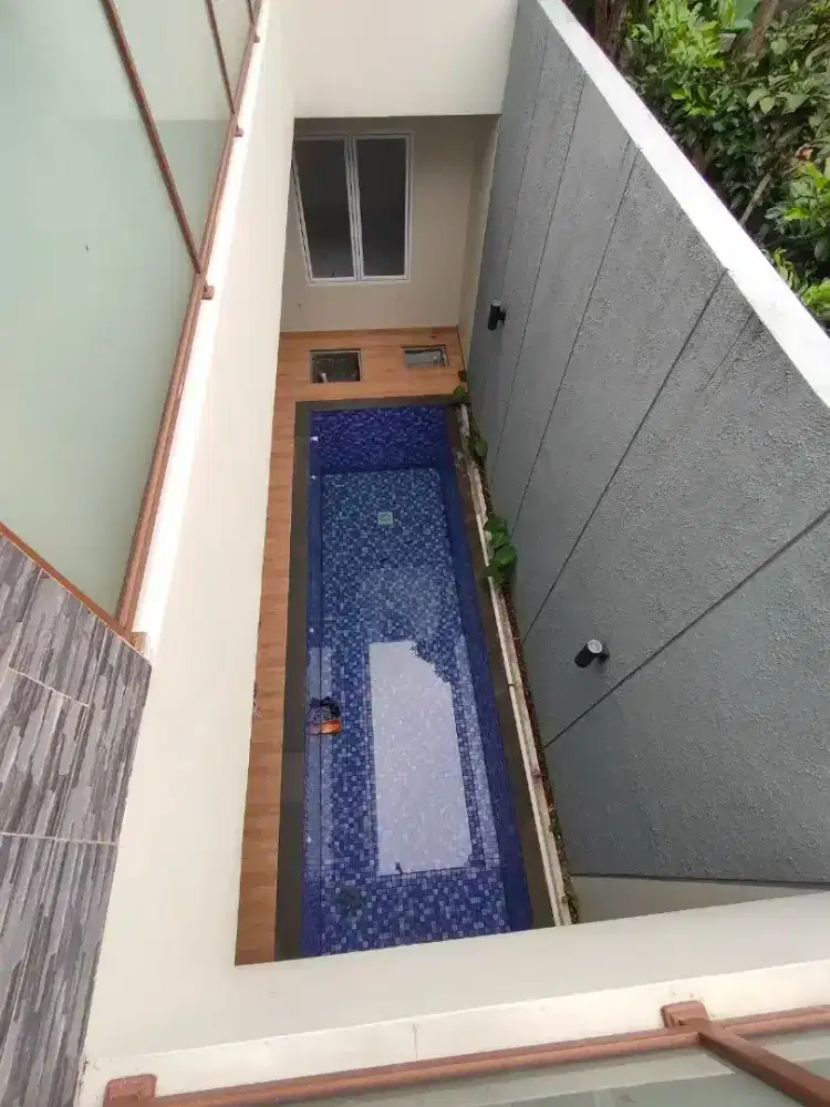 Di jual cepat rumah di sentul city