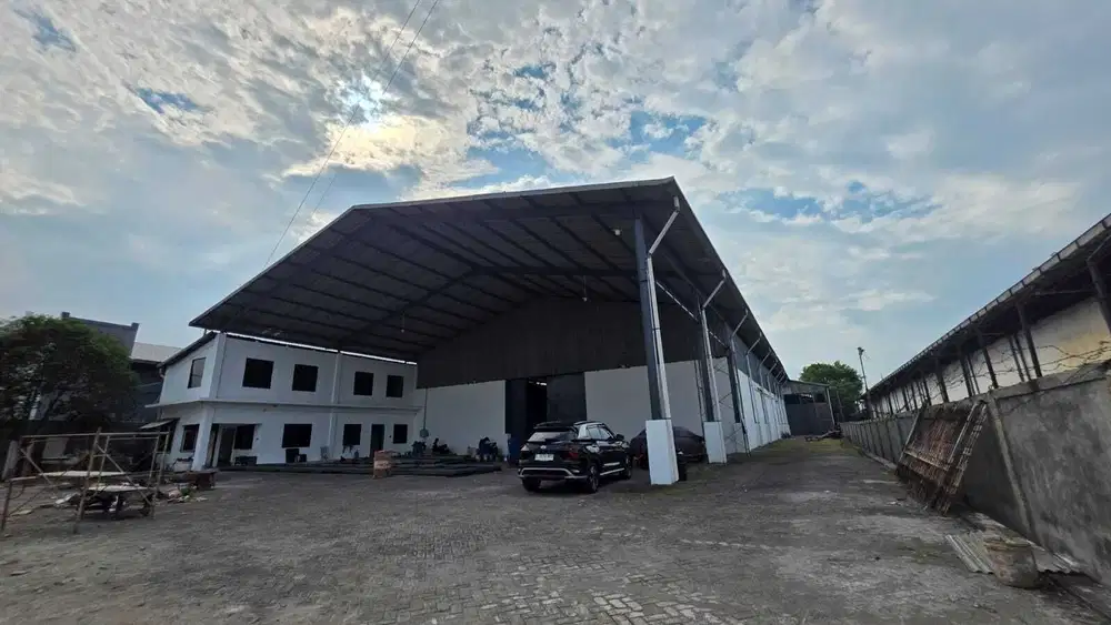 Gudang Bagus Siap Pakai di Kalianak, Surabaya Dekat Tol Tandes