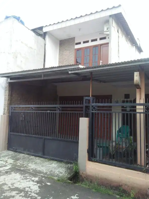 Dijual Rumah Mewah 2 Lantai di Beji Timur Beji Depok