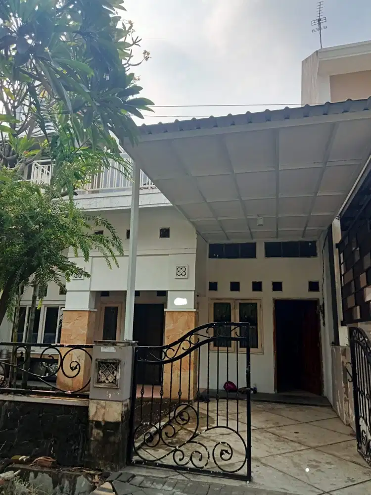 Disewakan Rumah  Di Babatan Pratama  Surabaya Barat
