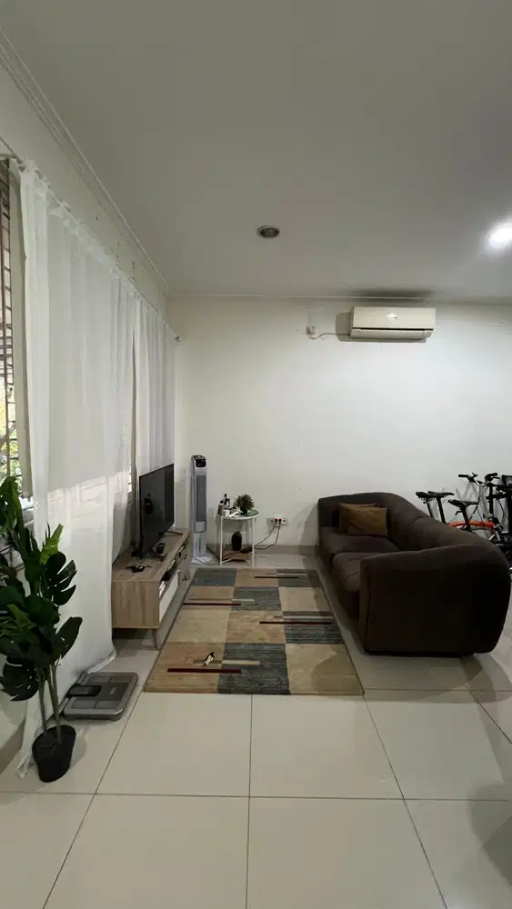 Dijual Rumah Siap Huni di Grand Galaxy City