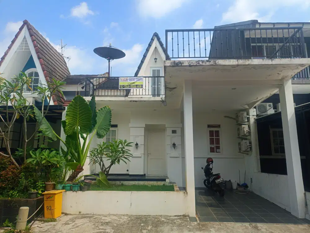 DIJUAL RUMAH MEWAH BAGUS FURNISH VIEW TERBAIK VENESIA SENTUL CITY SSR165