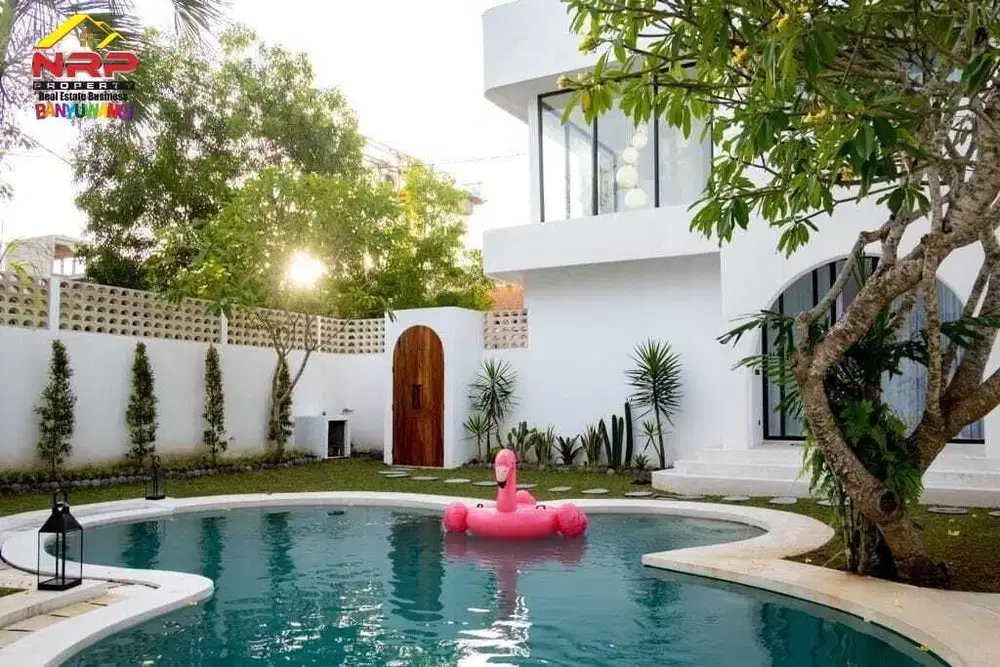 FOR SALE NEW LUXURY VILLA AT PERERENAN BEACH