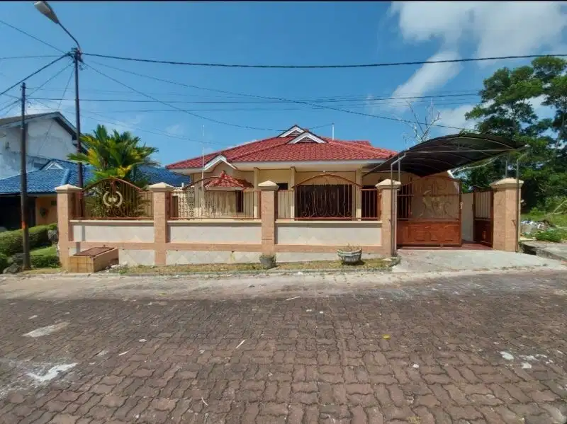 Dijual Rumah BDI tengah kota