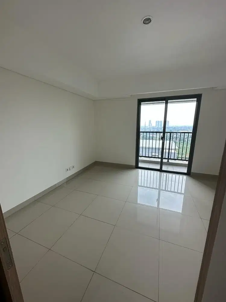 DI JUAL 470 JUTA APARTEMEN EMBARCADERO BINTARO TIPE 1 BEDROOM LANTAI 8