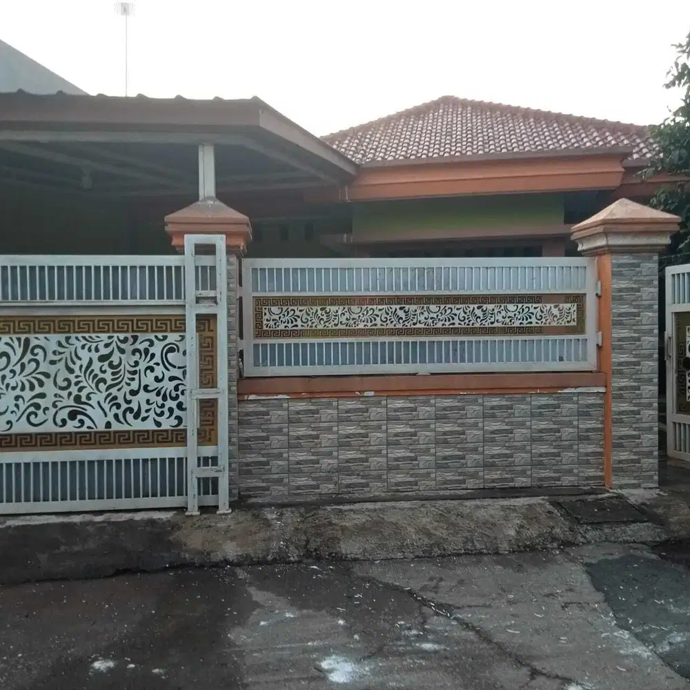 Dijual Rumah Besar Siap Huni di Mustikajaya Kota Bekasi