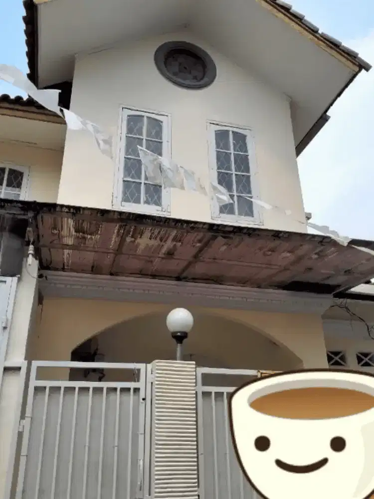 Dijual Rumah bagus 2 lt bebas banjir di Balekambang Condet