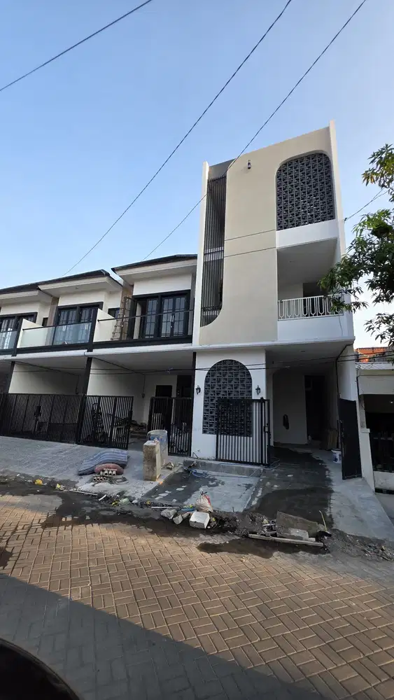 Rumah Kos Syariah 2,5 Lantai 7KT, 7KM Di Perum Rungkut Harapan, MERR