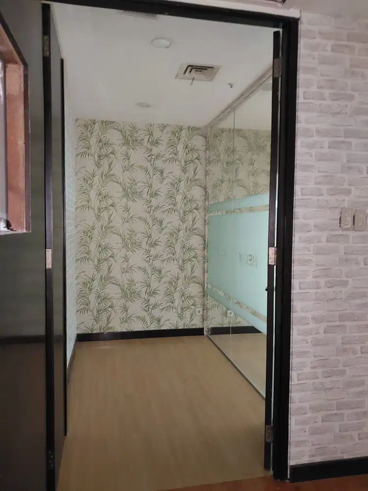 OFFICE SEMI FURNISH DI SEWAKAN DI PLAZA SIMATUPANG