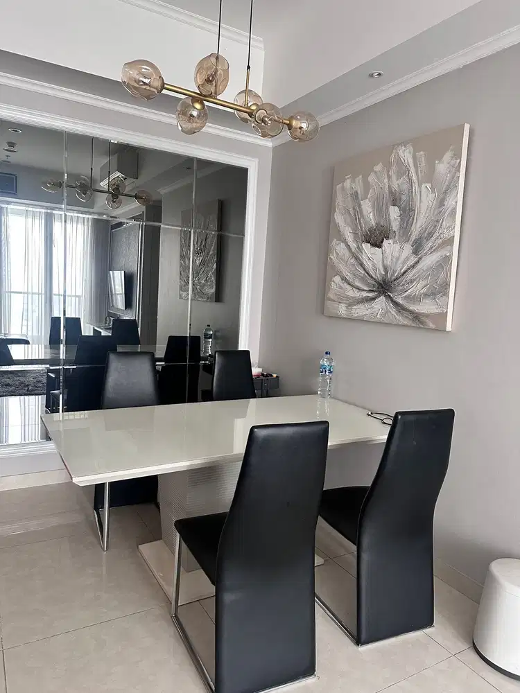 Sewa Apartemen Taman Anggrek Residence Condo 3 BR, Full Furnish, Bagus