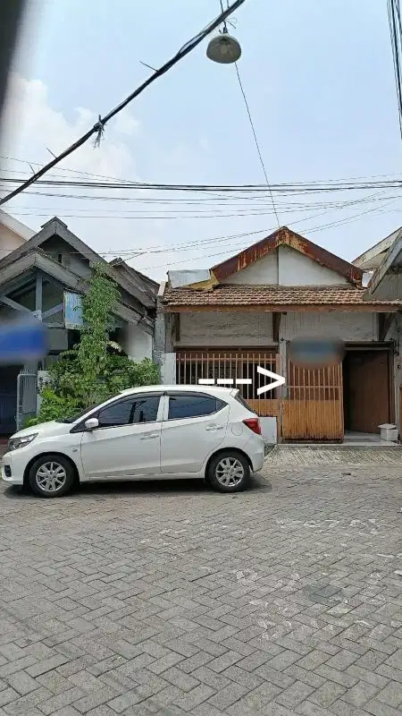 TURUN HARGA   Dijual Cepat Rumah Bagus Jl Serayu Surabaya