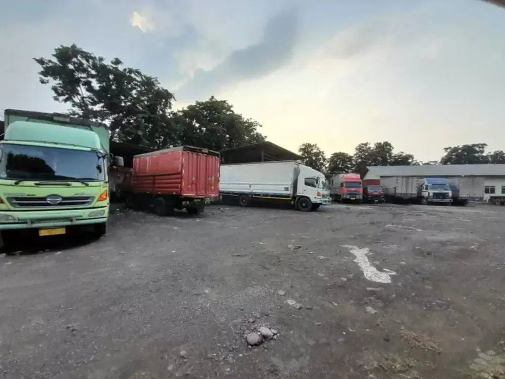 Tanah Gudang Zona Industri Komersial Raya Mastrip Karang Pilang