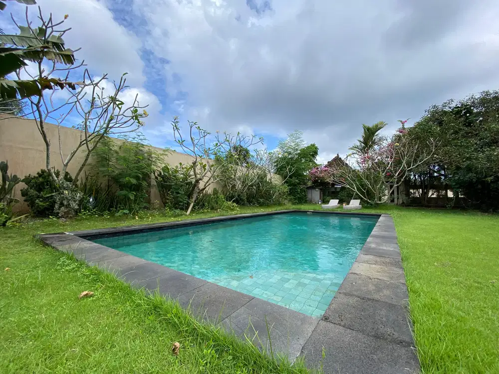 Villa Luas Murah Strategis di Kampus Unud Dan Sidewalk Jimbaran Bali