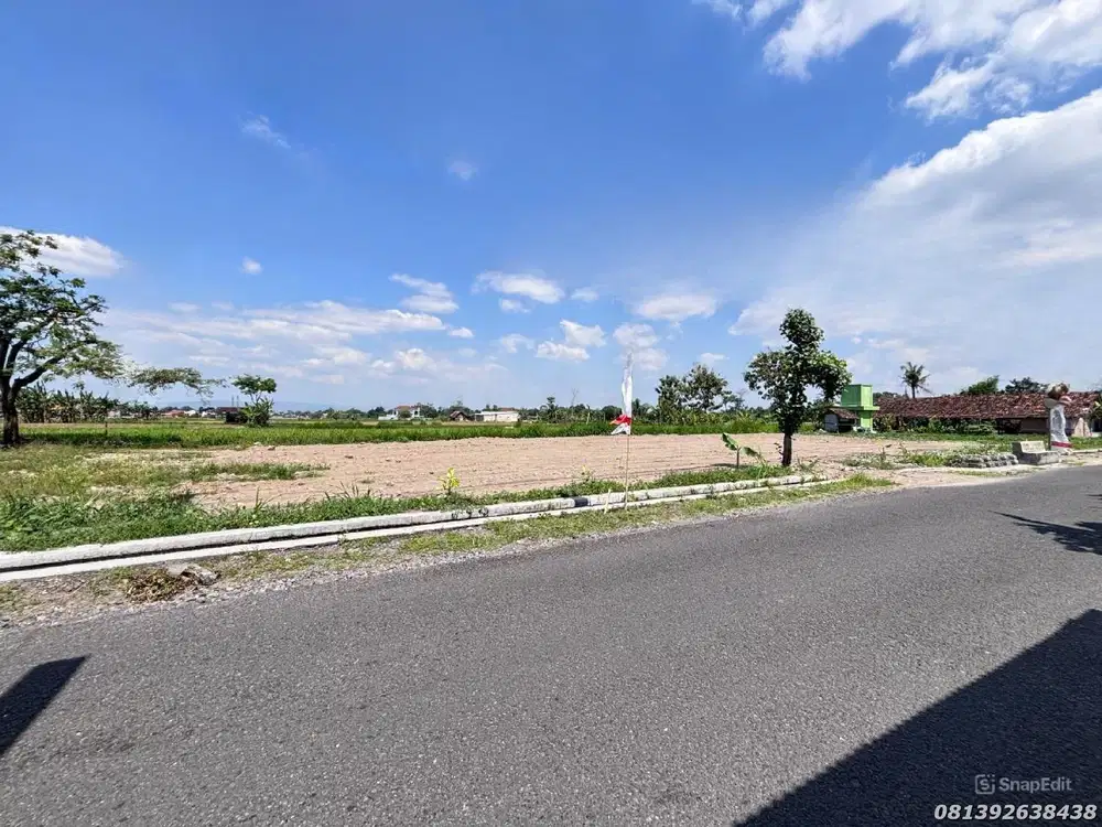 5 Menit  Ringroad Utara, Dijual Tanah Apik Tepi Jalan Raya, Sleman