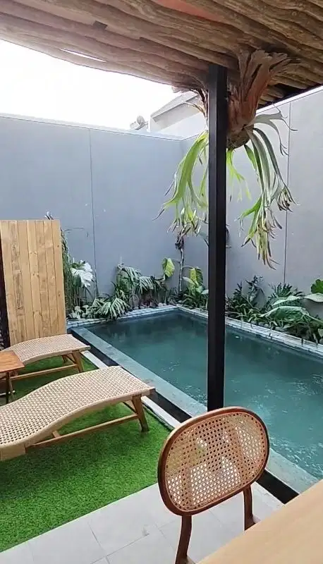 Jual Rumah VILLA di kota Baru PARAHYANGAN KBP ada KOLAM RENANGNYA