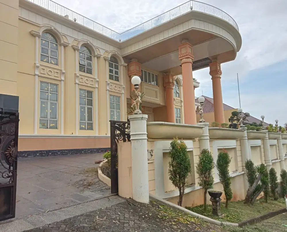 Dijual cepat nego sampai deal Rumah Mewah Di Jl. Bukit Baladewa Bukitsari Semarang