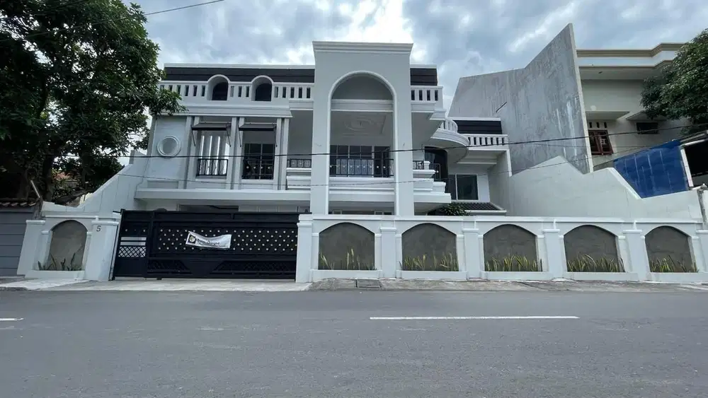 Dijual Rumah Mewah di Gatot Subroto Tengah Denpasar, Bali