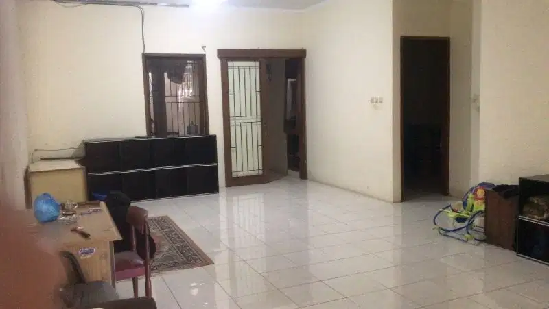 Rumah kamar tidur lima di   sayap Bojongsoang