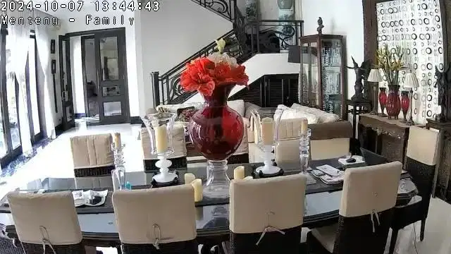 DIJUAL RUMAH MEWAH DAERAH MENTENG SUTAN SYAHRIL