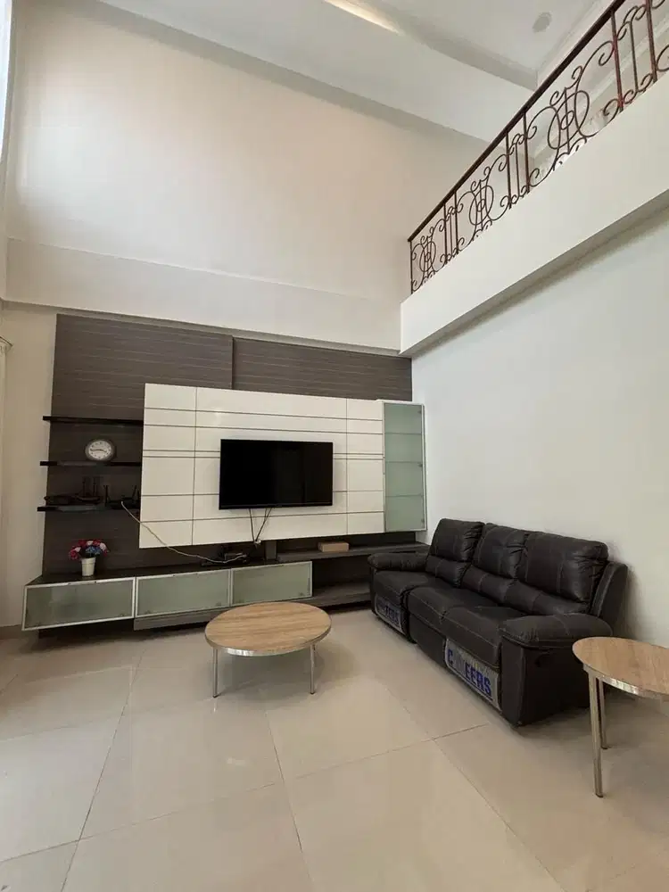 Disewakan Rumah Cluster Emerald Mansion Lippo Cikarang
