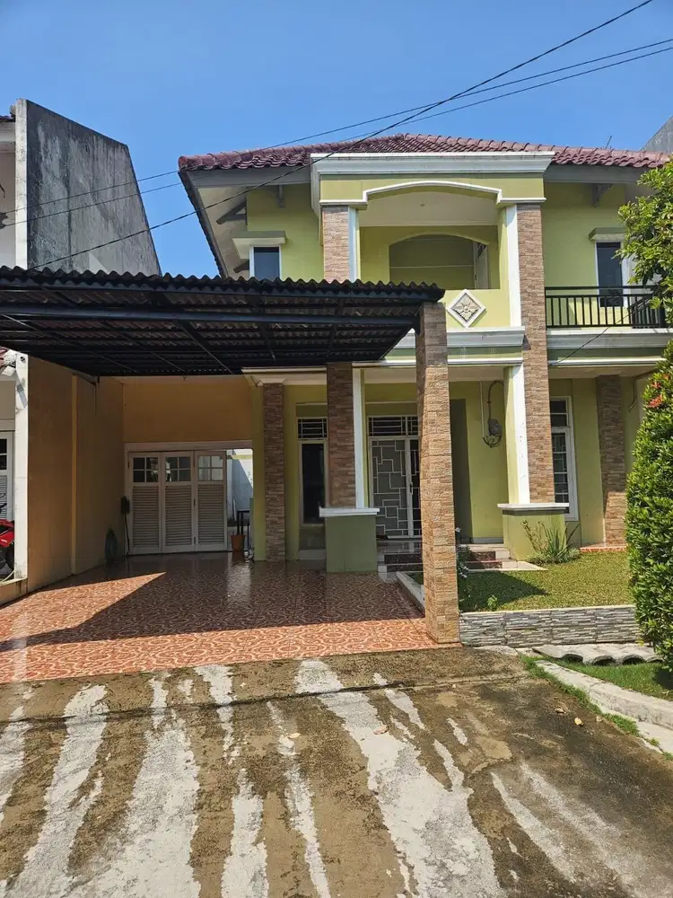 Disewakan Rumah Cluster Beverly Lippo Cikarang