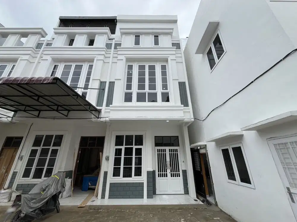 Rumah di komplek richmond estate daerah krakatau pancing
