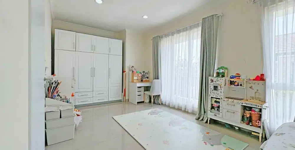 Dijual Rumah 2 lantai Furnished dan Siap Huni