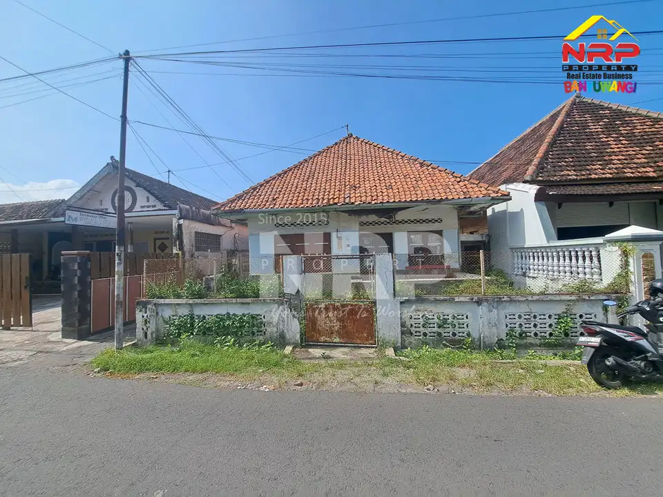 Dijual Tanah Bonus Bangunan Rumah di Lateng - Banyuwangi