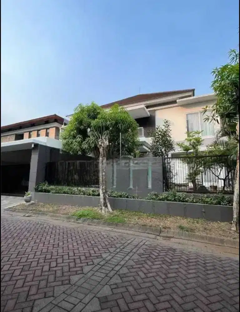 Rumah Minimalis Modern Golf View Siap Huni Graha Famili