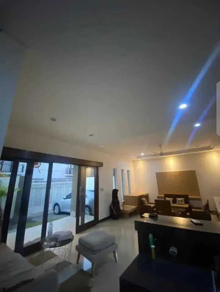 Dijual rumah full furnitur kawasan jl Tukad Balian renon denpasar, Bal