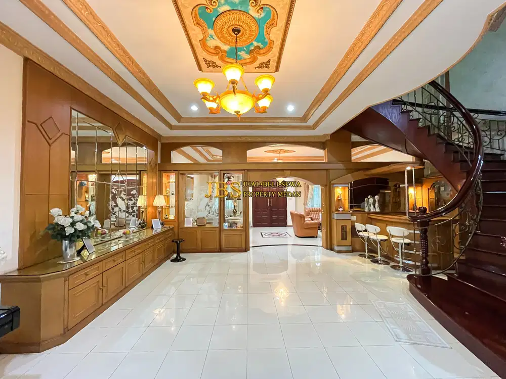 Jual Villa 3,5 Tingkat di Komplek Merbau Mas Jalan Merbau - Medan